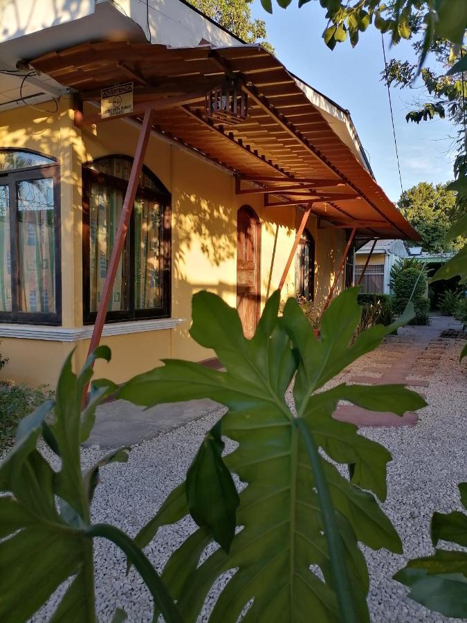 Villa Gabriela, Casa Tucan Либерия Экстерьер фото