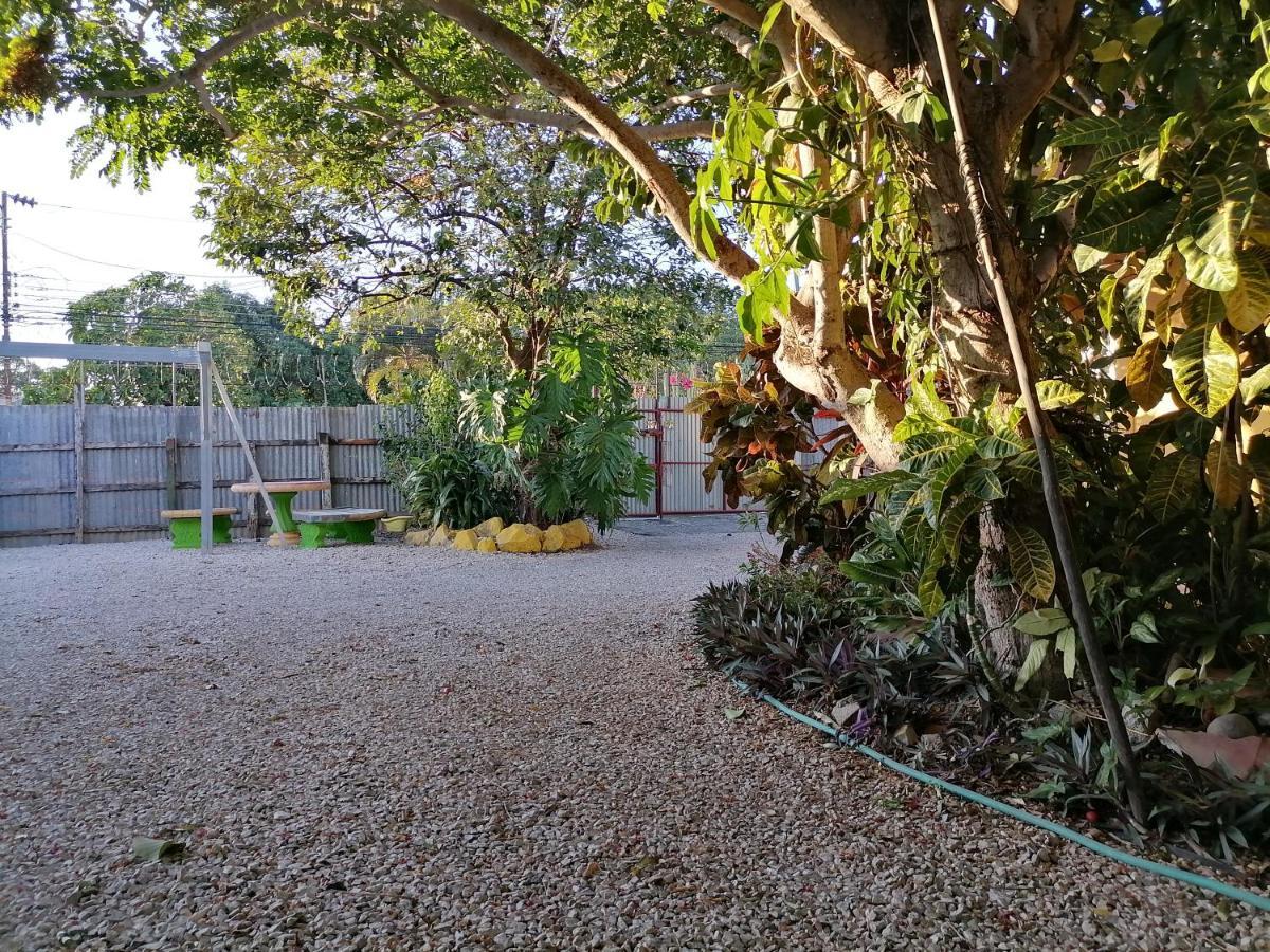 Villa Gabriela, Casa Tucan Либерия Экстерьер фото